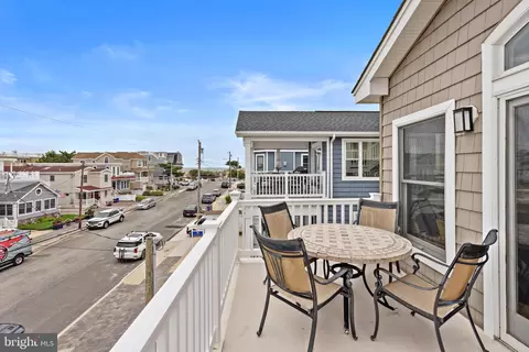 Exterior - 104 E 18th St, Ship Bottom, NJ 08008 photo 6 of 16