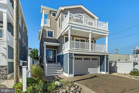 Exterior - 104 E 18th St, Ship Bottom, NJ 08008 photo 3 of 16