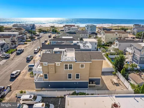 View/Area - 104 E 18th St, Ship Bottom, NJ 08008 photo 8 of 10
