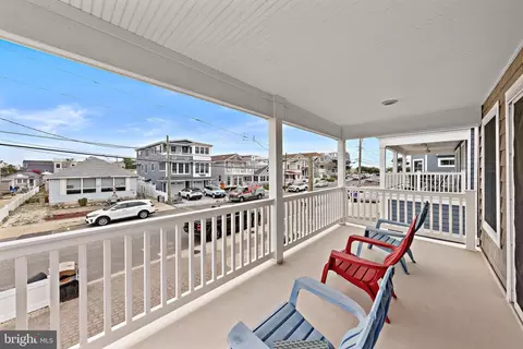 Exterior - 104 E 18th St, Ship Bottom, NJ 08008 photo 8 of 16