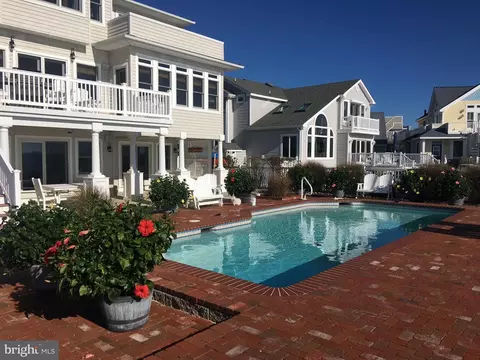 Exterior - 12 Point Rd, Waretown, NJ 08758 photo 3 of 21