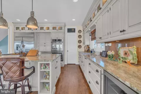 Kitchen - 12 Point Rd, Waretown, NJ 08758 photo 6 of 7