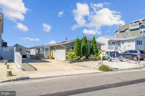 19 W Navasink Dr, Little Egg Harbor Twp, NJ 08087