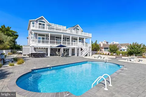 516 Leeward Ave, Beach Haven, NJ 08008