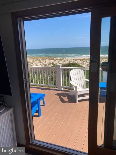 Exterior - 9 E 80th St, Harvey Cedars, NJ 08008 photo 6 of 13