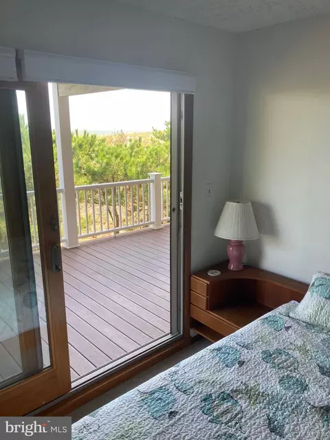 Bedroom - 9 E 80th St, Harvey Cedars, NJ 08008 photo 7 of 10