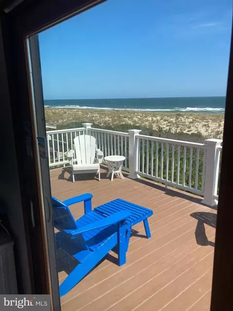 Exterior - 9 E 80th St, Harvey Cedars, NJ 08008 photo 5 of 13