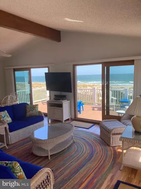 Living - 9 E 80th St, Harvey Cedars, NJ 08008 photo 3 of 10