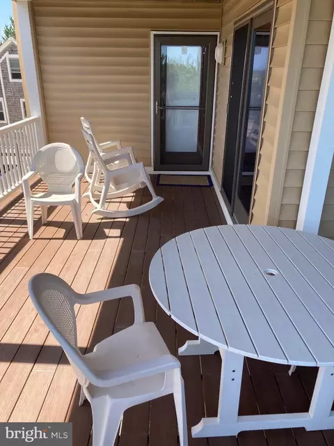 Exterior - 9 E 80th St, Harvey Cedars, NJ 08008 photo 9 of 13