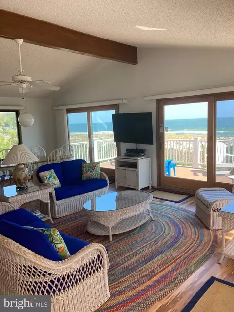 Living - 9 E 80th St, Harvey Cedars, NJ 08008 photo 2 of 10