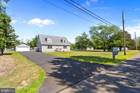 251 West St, West Creek, NJ 08092