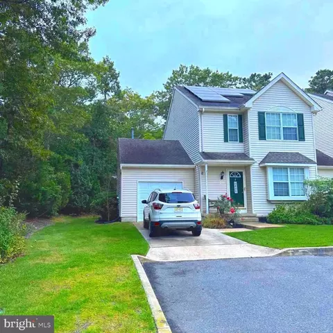 20 Timberline Dr, Tuckerton, NJ 08087