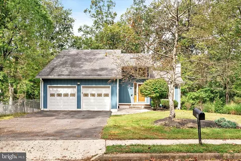 19 Oakwood Dr, New Egypt, NJ 08533