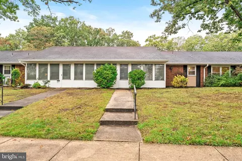 111 E B Edinburgh Ln, Lakewood, NJ 08701