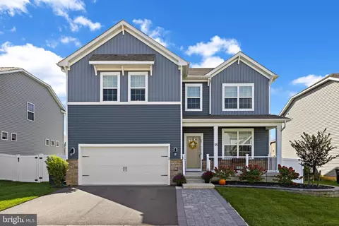 55 Holloway Ave, Manahawkin, NJ 08050