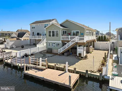 20 W Navasink Dr, Little Egg Harbor Twp, NJ 08087