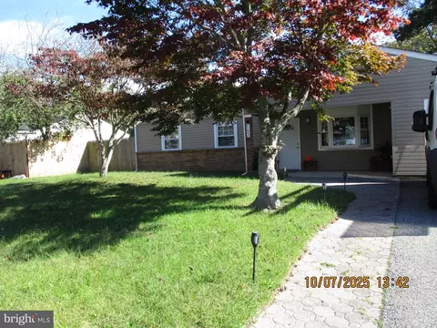 153 Oakleaf Dr, Tuckerton, NJ 08087