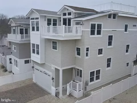 7 W A W Cohasset Rd, Long Beach Township, NJ 08008