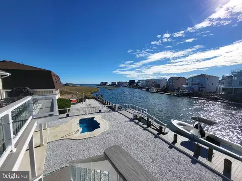 40 Louisiana Dr, Little Egg Harbor Twp, NJ 08087