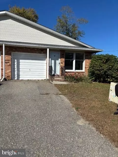 10 Acorn Rd, Stafford Township, NJ 08050