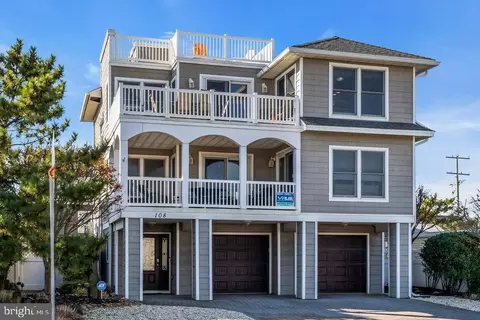 108 W 10th St, Ship Bottom, NJ 08008