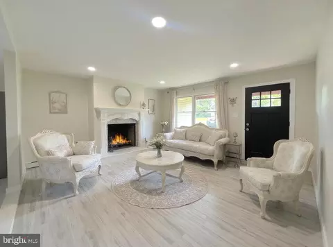249 Center St, Little Egg Harbor Twp, NJ 08087
