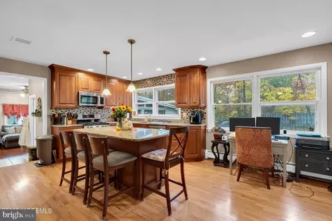 Kitchen - 459 Steuben Ave, Forked River, NJ 08731 photo 4 of 6