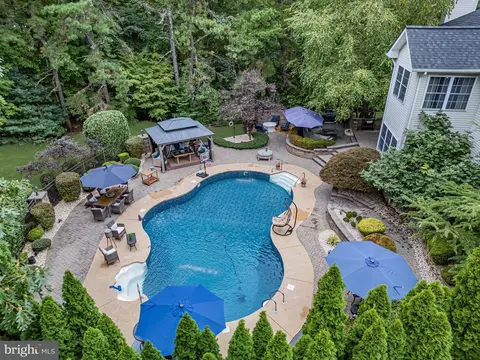 Exterior - 23 Amethyst Way, Jackson, NJ 08527 photo 18 of 19