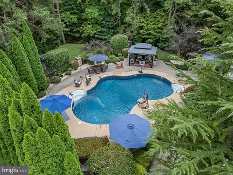 Exterior - 23 Amethyst Way, Jackson, NJ 08527 photo 4 of 19