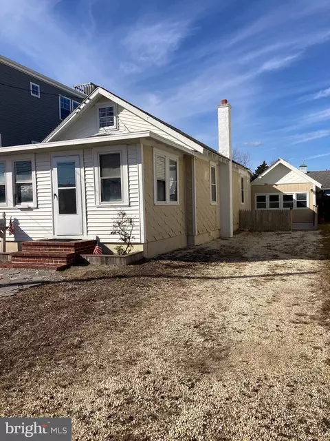 2109 Central Ave, Ship Bottom, NJ 08008