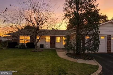 1087 B Argyll Cir, Lakewood, NJ 08701