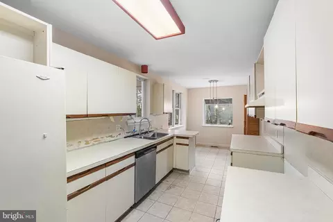Other - 11 Tiller Dr, Waretown, NJ 08758 photo 2 of 7