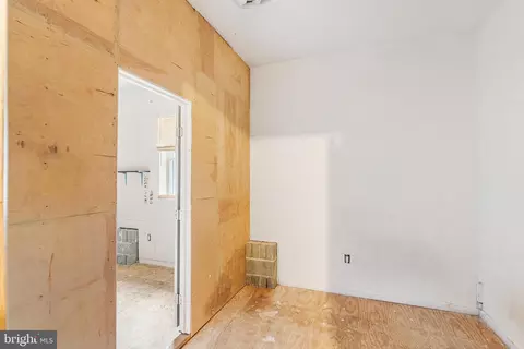 Entry Way - 11 Tiller Dr, Waretown, NJ 08758 photo 8 of 8