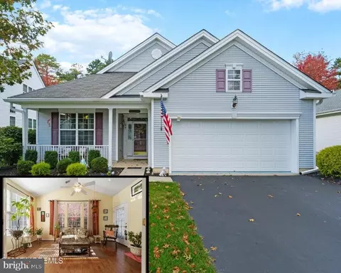 24 Pond View Cir, Barnegat, NJ 08005