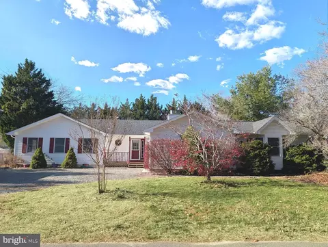 318 Eleanor Rd, Forked River, NJ 08731