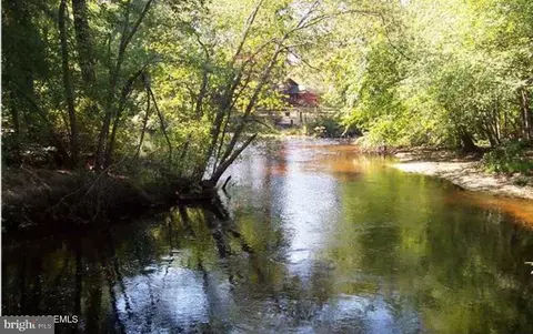 2132 Tenth Ave, Toms River, NJ 08757