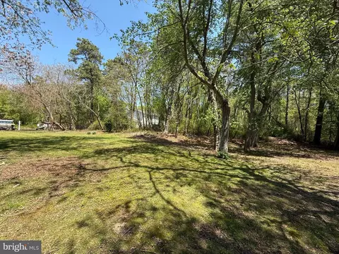 2132 Tenth Ave, Toms River, NJ 08757