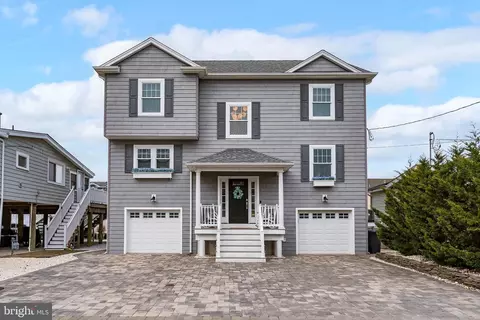 56 Nancy Dr, Manahawkin, NJ 08050