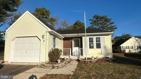 25 Sunset Rd, Whiting, NJ 08759