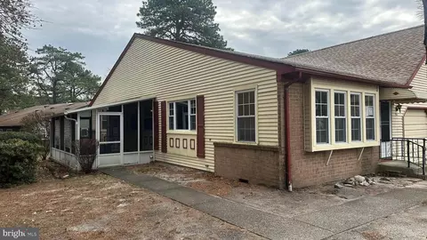5 A Pembroke La, Whiting, NJ 08759