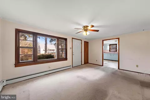 Living - 54 Atlantic Ave, Waretown, NJ 08758 photo 1 of 3