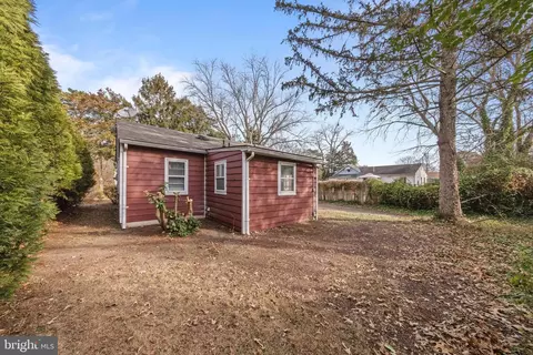Exterior - 54 Atlantic Ave, Waretown, NJ 08758 photo 3 of 6