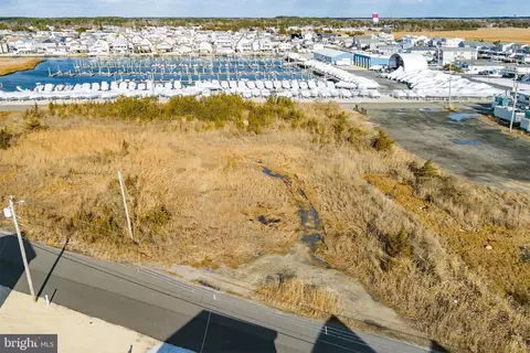 14 Parker Rd, Tuckerton, NJ 08087