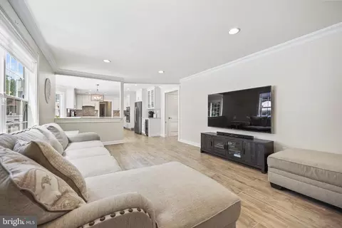 Entry Way - 304 Mackenzie Dr, Jackson, NJ 08527 photo 3 of 5