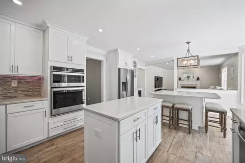 Kitchen - 304 Mackenzie Dr, Jackson, NJ 08527 photo 7 of 7