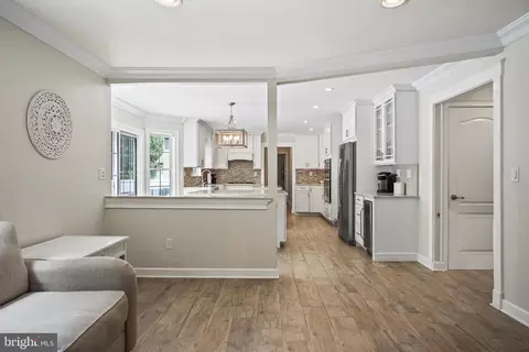Entry Way - 304 Mackenzie Dr, Jackson, NJ 08527 photo 4 of 5