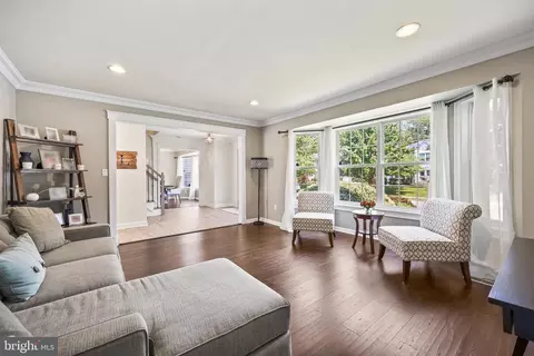 Living - 304 Mackenzie Dr, Jackson, NJ 08527 photo 2 of 2