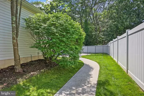 Exterior - 304 Mackenzie Dr, Jackson, NJ 08527 photo 8 of 8