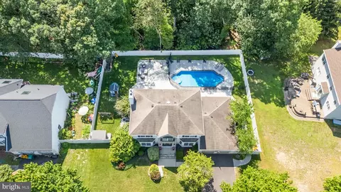 View/Area - 304 Mackenzie Dr, Jackson, NJ 08527 photo 5 of 6