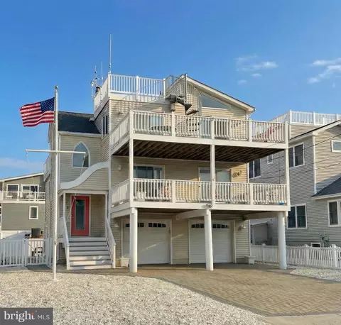 5 W 20th St, Long Beach, NJ 08008